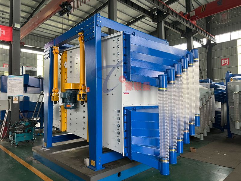 1臺(tái)抵多臺(tái)！銀星方形搖擺篩助建材企業(yè)產(chǎn)能大幅躍升