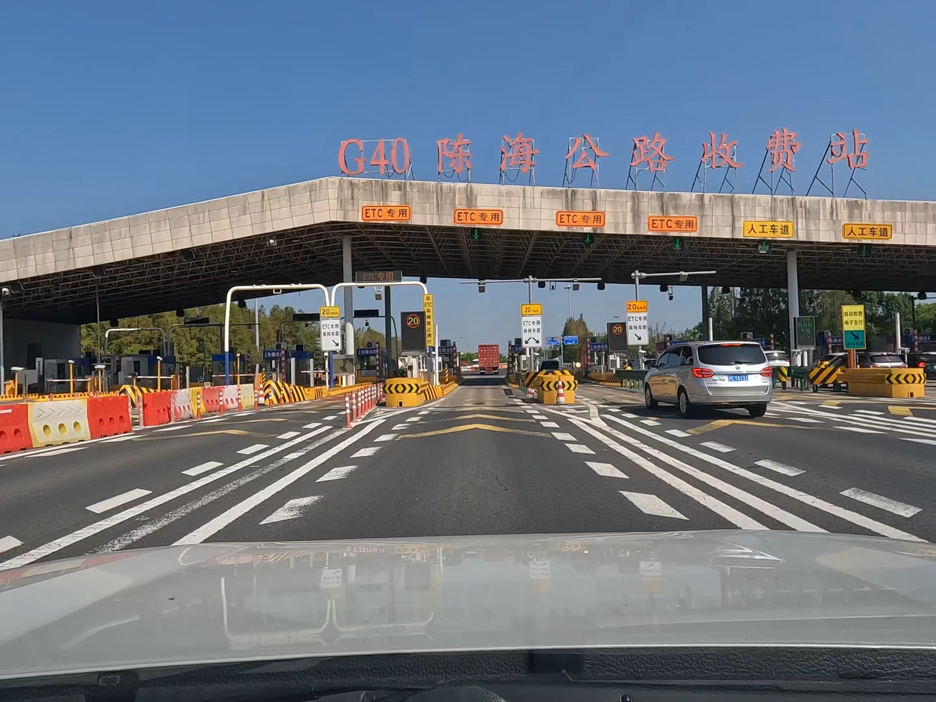 止塵提效！銀星氣密篩適配上海樹(shù)脂粉加工